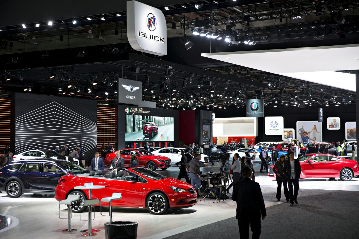 Detroit autoshow moves to fall 2021 DVN